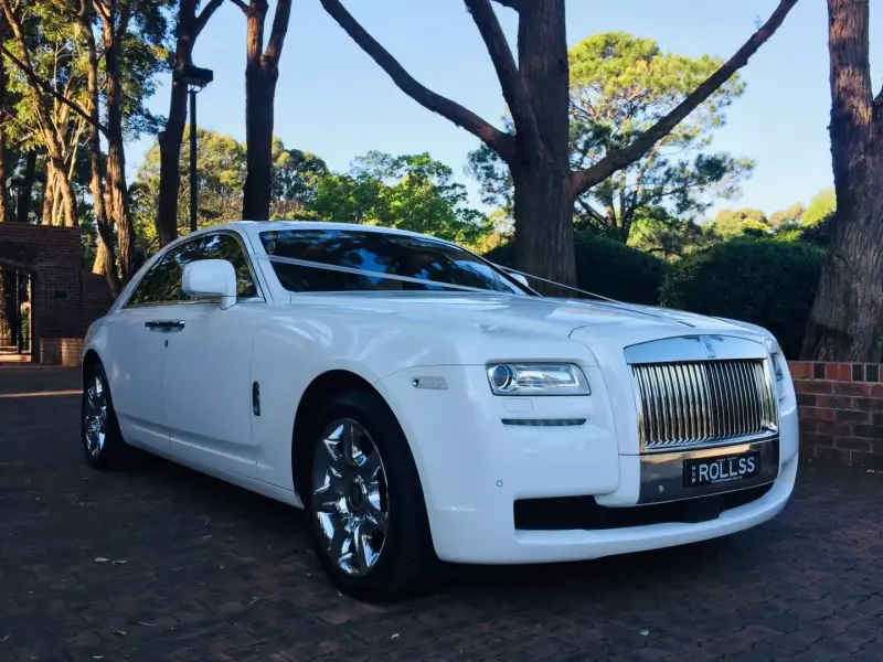 When did Rolls-Royce buy Bentley?